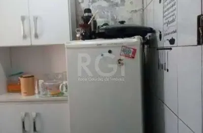 Apartamento em Porto Alegre, no bairro Cavalhada, com 2 dormitório(s), e 2 banhe