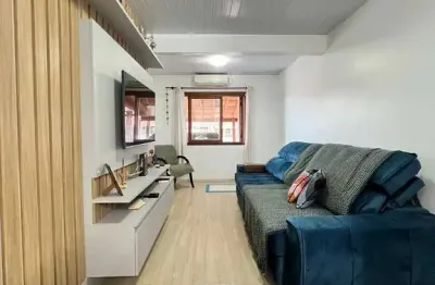 Casa com 3 quartos à venda na Rua José Celestino da Silva, 215, Hípica, Porto Alegre