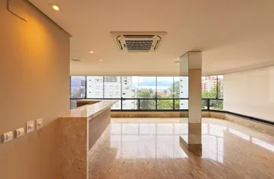 Apartamento com Lareira | Churrasqueira | 3 Suítes | Bairro Petrópolis