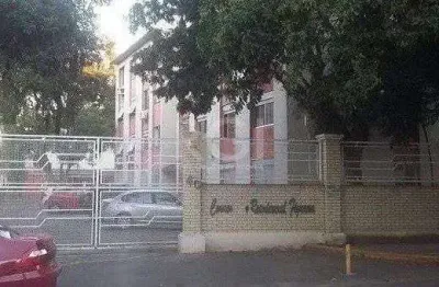 Apartamento para Venda - 60.42m², 2 dormitórios, 1 vaga - Centro