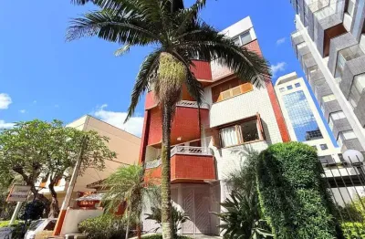 Apartamento com 3 dormitórios, 1 suíte e 268m² à venda em Higienópolis.