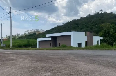Casa em condomínio fechado com 4 quartos à venda em ouro fino, santa isabel , 233 m2 por r$ 1.130.000