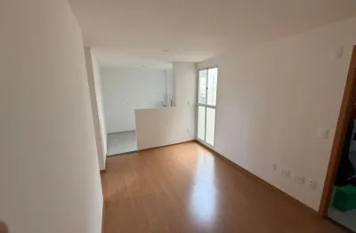 Oportunidade - apartamento ensolarado, boa ventilação e vaga livre.