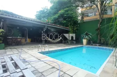 Recreio dos bandeirantes | casa de rua 6 quartos, sendo 4 suites