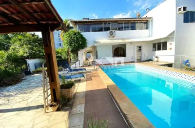 Casa com 4 quartos à venda na Rua General Olívio Uzeda, --, Curicica, Rio de Janeiro