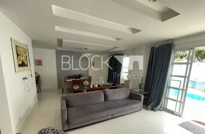 Recreio dos bandeirantes | casa de condomínio 4 quartos, sendo 2 suites