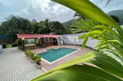Casa com 3 quartos à venda na Rua Pecegueiro do Amaral, --, Vargem Pequena, Rio de Janeiro