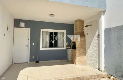 Vargem Pequena | Casa de Condomínio 3 quartos, sendo 3 suites