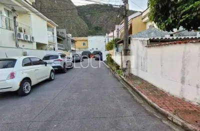 Casa em condomínio fechado com 4 quartos à venda na Rua Célio Fernandes dos Santos Silva, --, Vargem Pequena, Rio de Janeiro