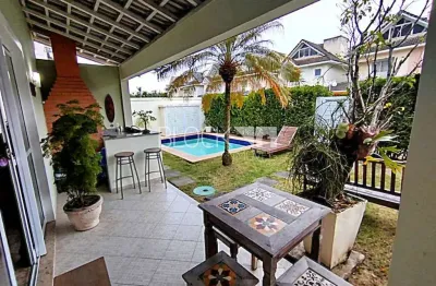 Recreio dos bandeirantes | casa de condomínio 4 quartos, sendo 4 suites