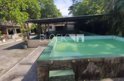 Fazenda à venda na Estrada do Outeiro Santo, --, Taquara, Rio de Janeiro