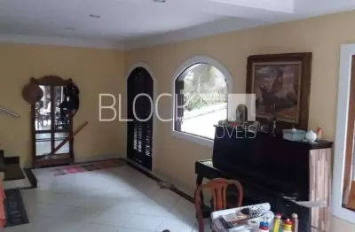 Itanhangá | casa de condomínio 4 quartos, sendo 2 suites