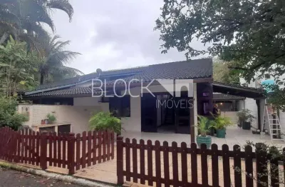Vargem grande | casa de condomínio 3 quartos, sendo 2 suites