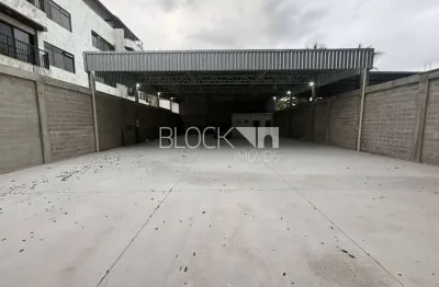 Barracão / Galpão / Depósito para alugar na Rua Professor Hermes Lima, --, Recreio dos Bandeirantes, Rio de Janeiro