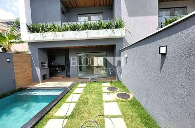 Vargem pequena | casa de condomínio 3 quartos, sendo 3 suites