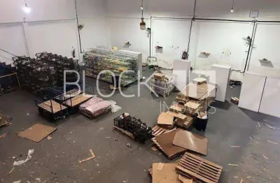 Barracão / Galpão / Depósito para alugar na Avenida Brasil, --, Realengo, Rio de Janeiro