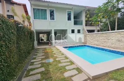 Barra da tijuca | casa de condomínio 4 quartos, sendo 3 suites
