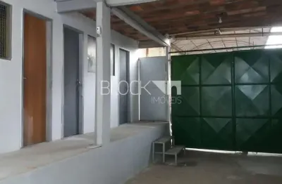 Barracão / Galpão / Depósito para alugar na Rua João Romariz, --, Ramos, Rio de Janeiro