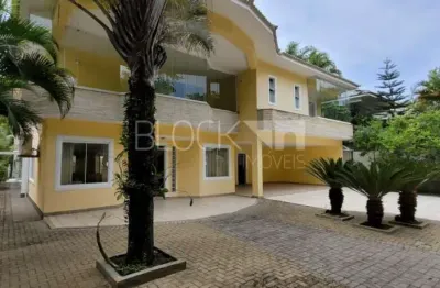 Barra da tijuca | casa de condomínio 5 quartos, sendo 5 suites