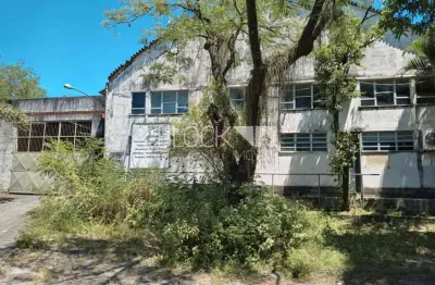 Barracão / Galpão / Depósito à venda na Estrada Das Pedrinhas - São Gonçalo, --, Amendoeira, São Gonçalo