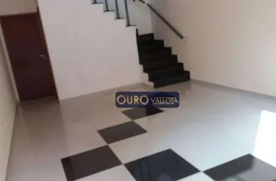 Sobrado | 115m² com 3 dormitórios, 1 vaga de garagem em boa localização para alugar na vila formosa