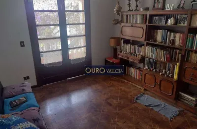 Casa com piscina, com 214m² a venda no jardim avelino