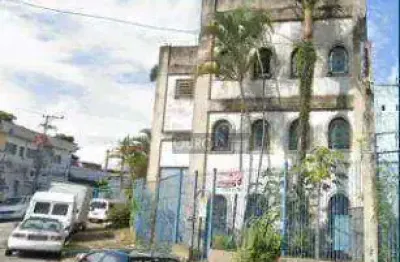 Aluga prédio - galpão na moóca com 735m2 de área construída