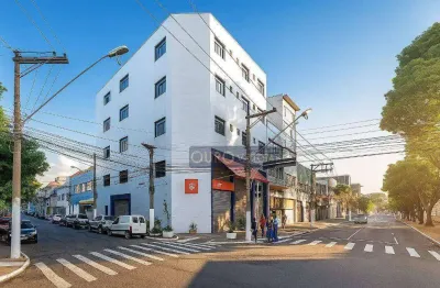 Prédio para alugar na Avenida Carlos de Campos, Pari, São Paulo