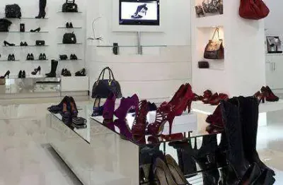 Ponto comercial com 2 salas à venda na Rua Pinheiro Guimarães, Jardim Avelino, São Paulo