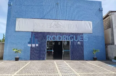 Galpão comercial à venda e locação em lauro de freitas - 2 salas, 6 banheiros, 8 vagas de garagem, 520m2 - ao lado do shopping de lauro.