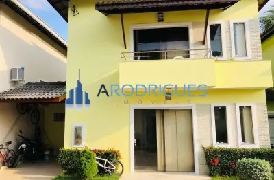 Casa em condomínio fechado com 4 quartos à venda no Buraquinho, Lauro de Freitas 