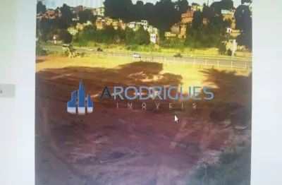 Excelente terreno à venda com 4.000 m², todo plano, aprovado para construção de posto de gasolina.