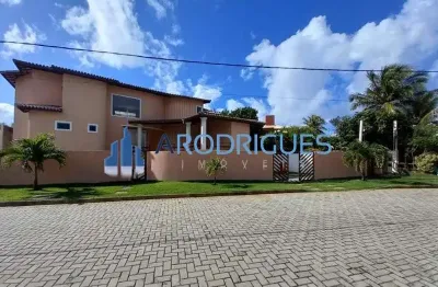 Excelente casa à venda frente mar, nascente em condomínio fechado!