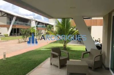 Excelente oportunidadede casa à venda no condomínio alto padrão localizada na melhor praia apropriada para banho em itacimirim .