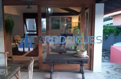 Casa duplex no loteamento pedra do sal, à venda, vista mar a poucos passos da praia!!
