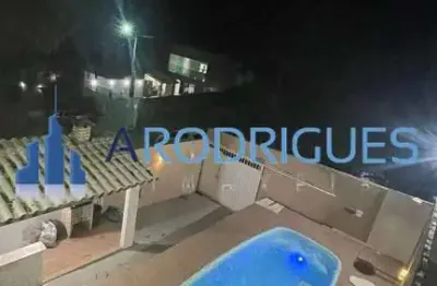 Residência exclusiva em condomínio no monte gordo, camacari-ba: 3 quartos, 1 suíte, 1 sala, 4 banheiros, 200m² - oportunidade!
