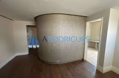 Sala comercial stiep oportunidade: venda de sala comercial em condomínio com 2 salas, 2 banheiros, 2 vagas de garagem e 104,66 m² em salvador-ba.