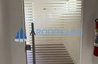 Sala Comercial à Venda no Stiep - Excelente Localização e Oportunidade