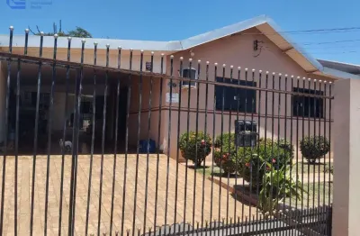 Casa à venda em marialva, centro, com 3 quartos, com 220 m²