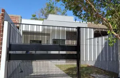Casa com 3 quartos à venda na rua pioneira fumi tanoue, 137, parque tarumã, maringá, 74 m2 por r$ 350.000