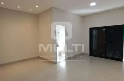 Casa com 3 quartos para alugar no Bosque dos Buritis, Uberlândia 