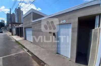 Casa comercial para alugar no Fundinho, Uberlândia 