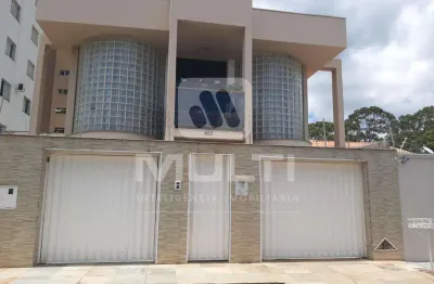Casa com 4 quartos para alugar no Vigilato Pereira, Uberlândia 