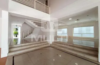 Casa com 3 quartos para alugar no Altamira, Uberlândia 