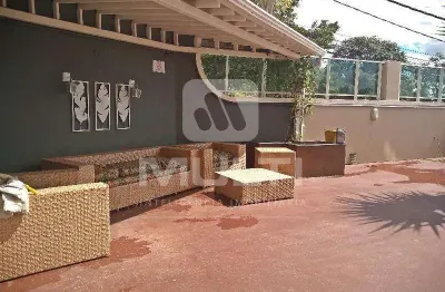 Apartamento com 4 quartos para alugar no Vigilato Pereira, Uberlândia 
