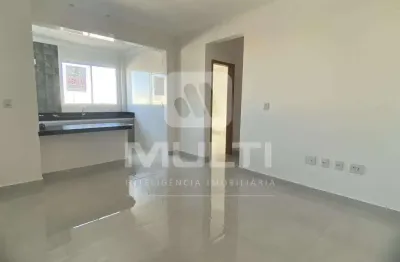 Apartamento com 2 quartos para alugar no Novo Mundo, Uberlândia 