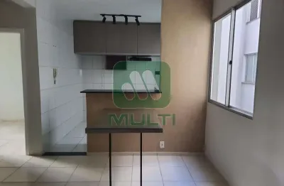 Apartamento com 2 quartos para alugar no Chácaras Tubalina e Quartel, Uberlândia 
