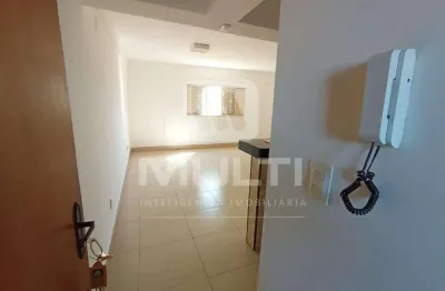 Apartamento com 2 quartos para alugar no Tibery, Uberlândia 