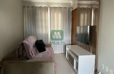 Apartamento com 2 quartos para alugar no Tubalina, Uberlândia 