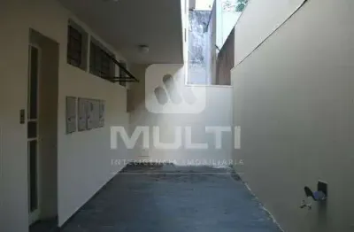 Apartamento com 3 quartos para alugar no Centro, Uberlândia 
